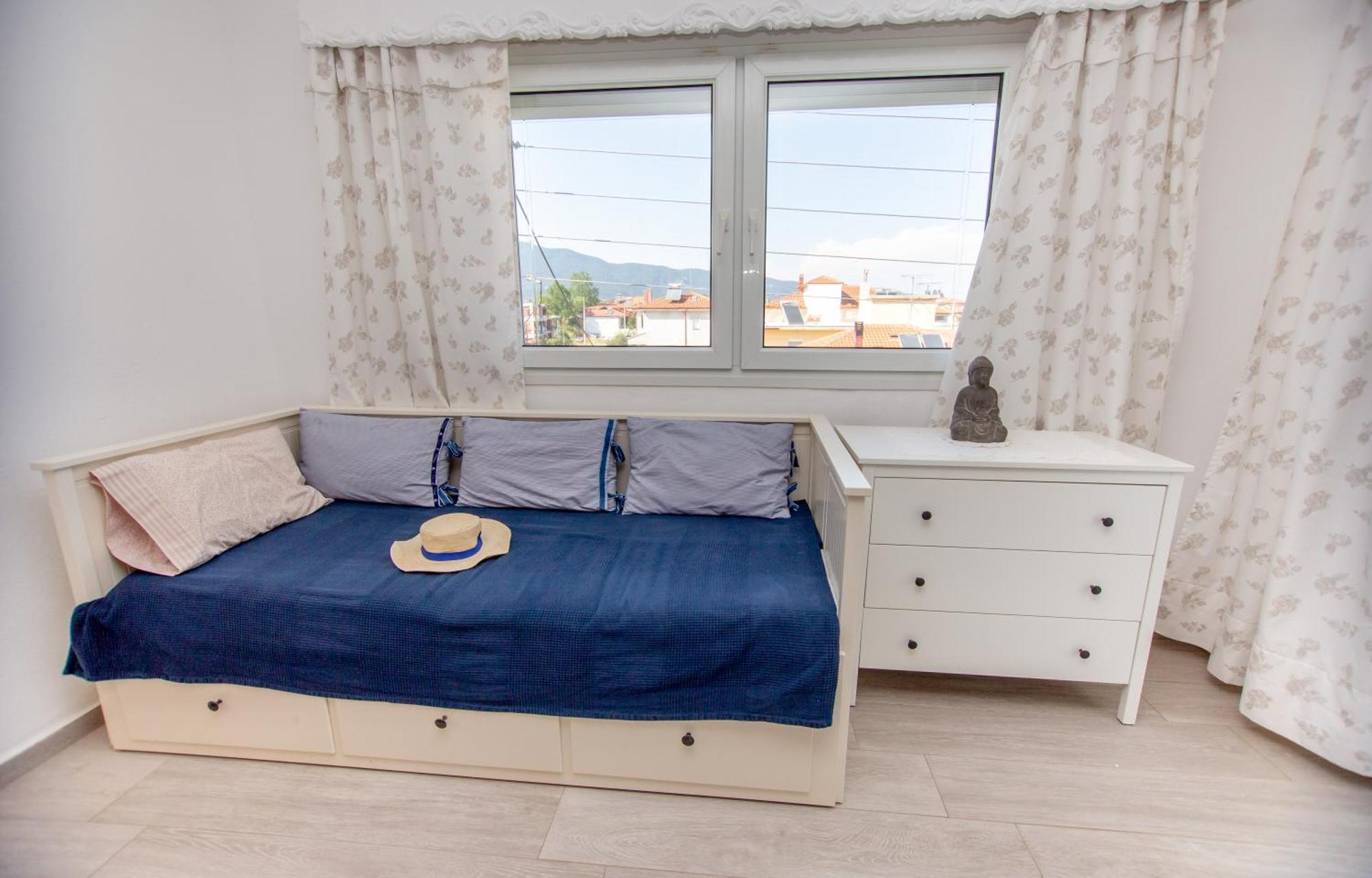 T H E Berlin Studios And Suites Vrasná Dış mekan fotoğraf